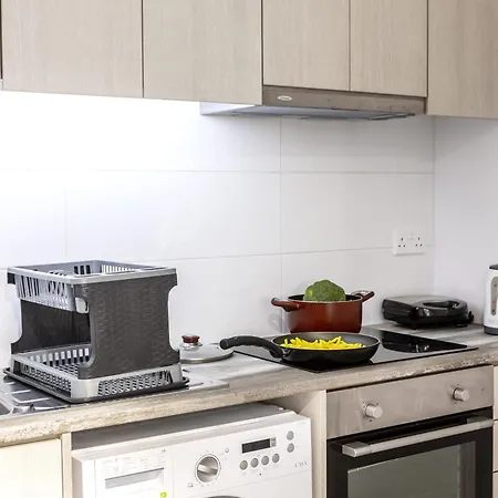 דירה C-premium Apts 100m From And Centre לרנקה