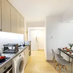 C-premium Apts 100m From And Centre Appartamento Larnaca