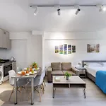 Appartamento C-premium Apts 100m From And Centre *