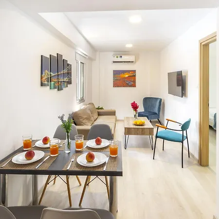 C-premium Apts 100m From And Centre * Larnaca