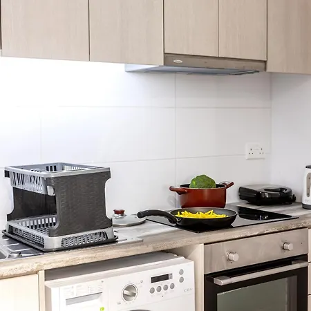 C-premium Apts 100m From And Centre Apartament *