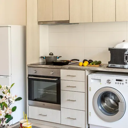 C-premium Apts 100m From And Centre Apartment Larnaca