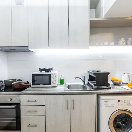 Apartment C-premium Apts 100m From And Centre Larnaca