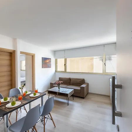 C-premium Apts 100m From And Centre Apartment Larnaca