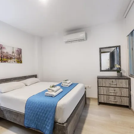 Apartment C-premium Apts 100m From And Centre Larnaca