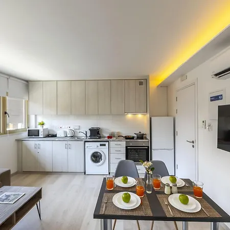 Διαμέρισμα C-premium Apts 100m From And Centre