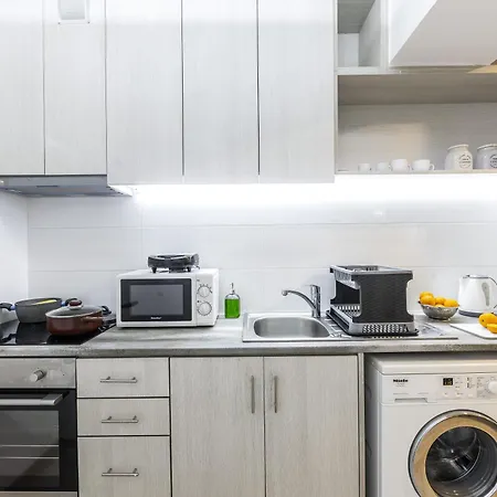 Διαμέρισμα C-premium Apts 100m From And Centre