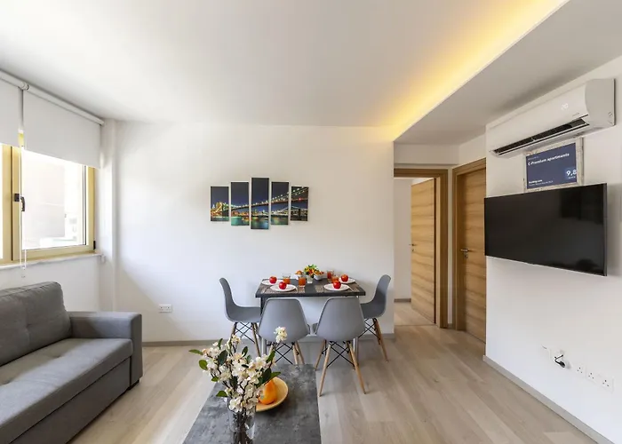 Апартаменты C-premium Apts 100m From And Centre