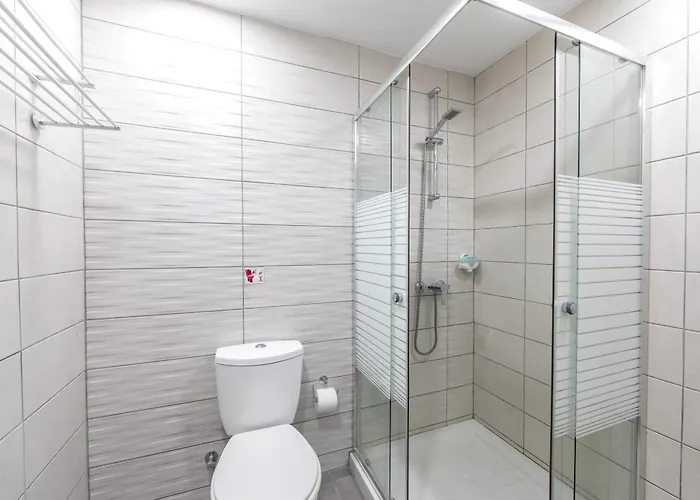 C-premium Apts 100m From And Centre Larnaca