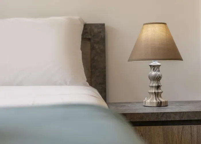 C-premium Apts 100m From And Centre Apartamento *