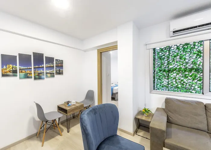 C-premium Apts 100m From And Centre * Lárnaca